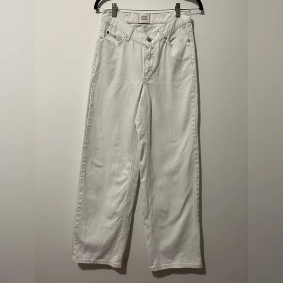 BDG Urban Outfitters Dipped V Wide Leg White Jeans Y2K jeans Size 27 - Picture 2 of 11